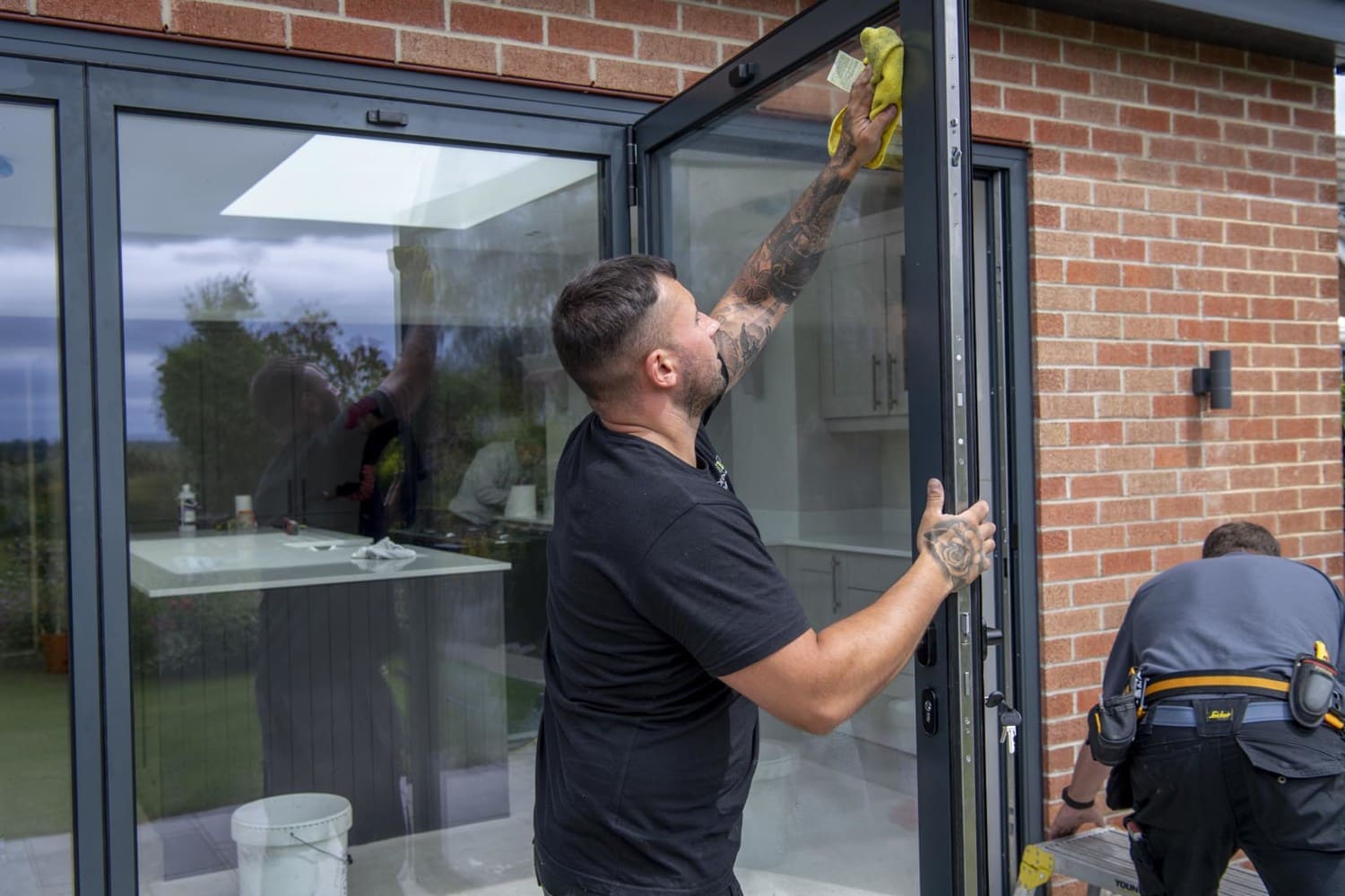 bifold doors cleaning
