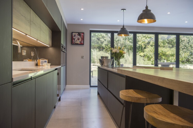 XP10 6 Panel – Bi-folding Door - Image 2